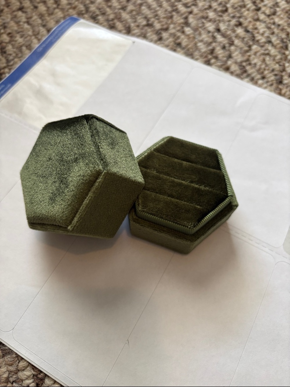 Hexagon Velvet Jewelry Box - Olive Green